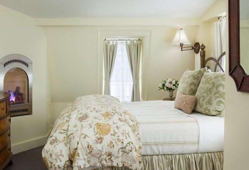 בית מלון כפרי Garden Gables Inn