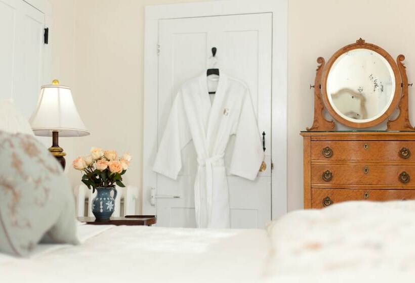 هتل Garden Gables Inn