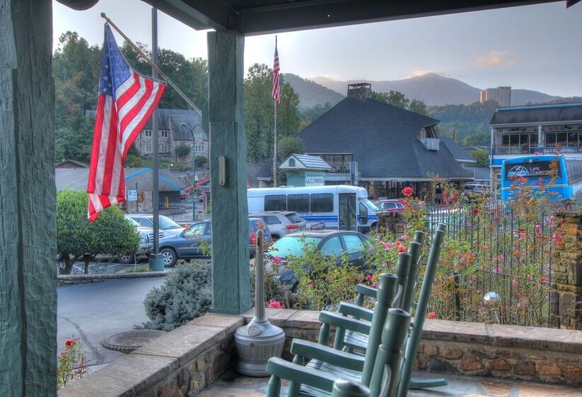 בית מלון כפרי Gatlinburg Inn