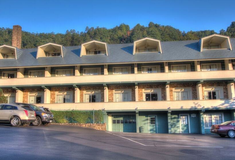 בית מלון כפרי Gatlinburg Inn