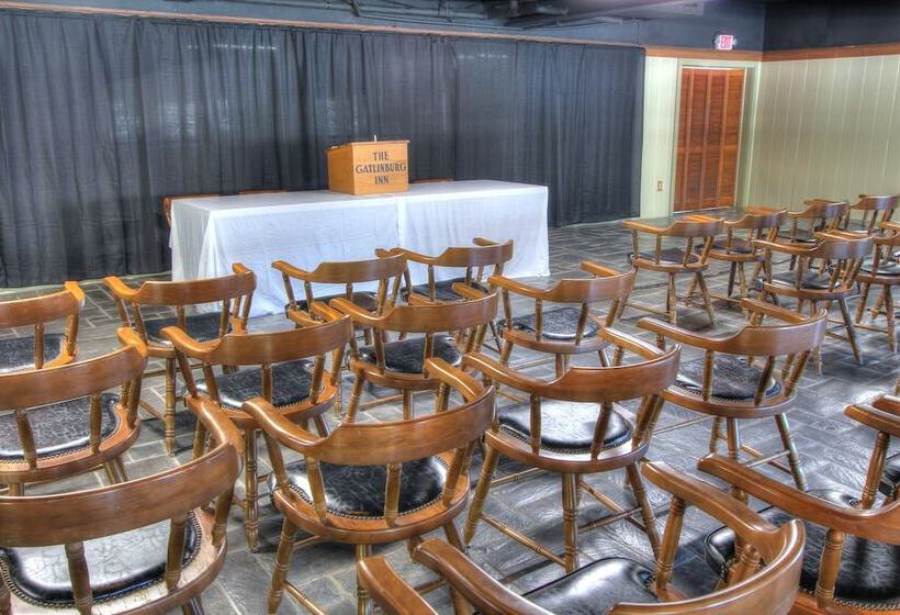 בית מלון כפרי Gatlinburg Inn