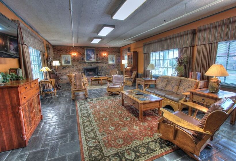בית מלון כפרי Gatlinburg Inn