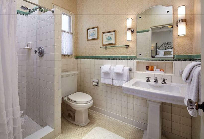 호텔 Glorietta Bay Inn