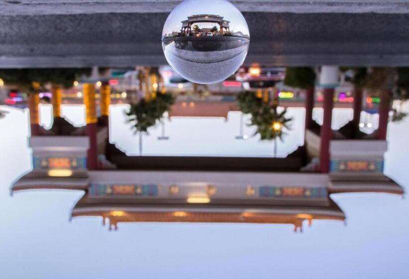 Gold Coast Hotel And Casino