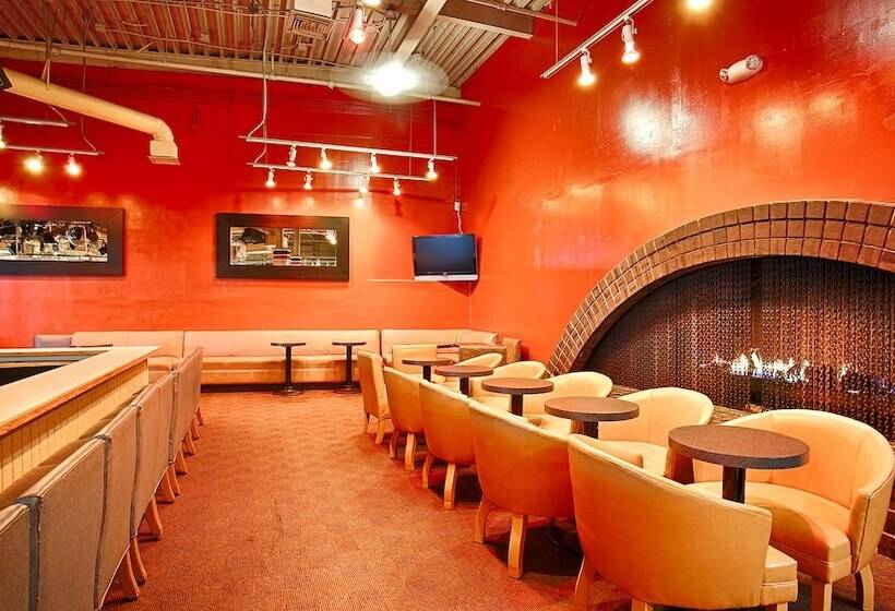 فندق Golden Sails