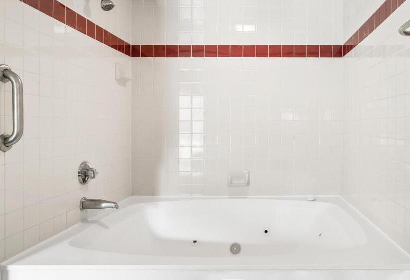 فندق Golden Sails