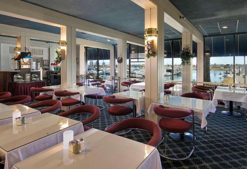 فندق Golden Sails