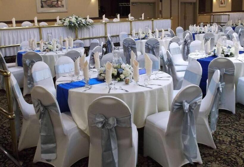 فندق Golden Sails