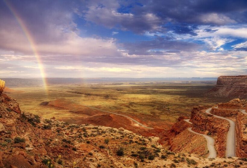 Отель Goulding's Lodge