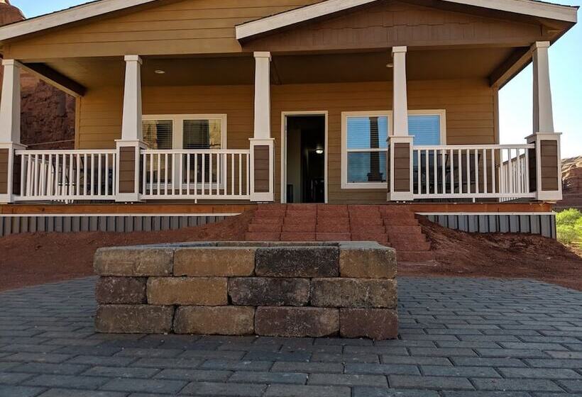 Отель Goulding's Lodge