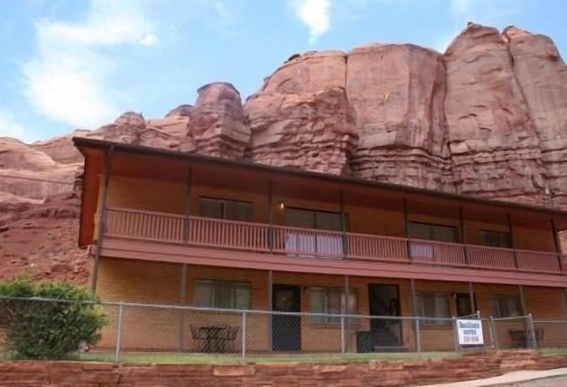 Отель Goulding's Lodge