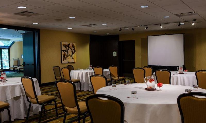 酒店 Greensborohigh Point Marriott Airport