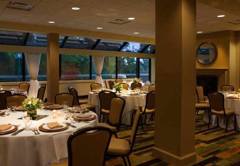 هتل Greensborohigh Point Marriott Airport