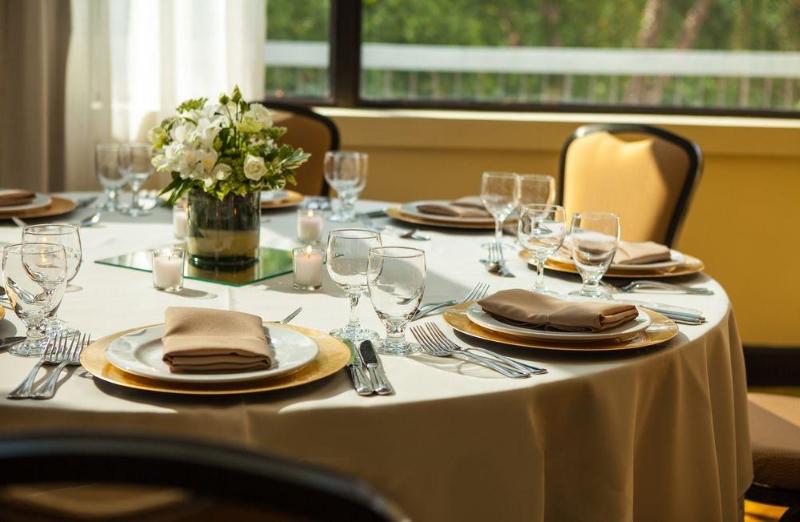 酒店 Greensborohigh Point Marriott Airport