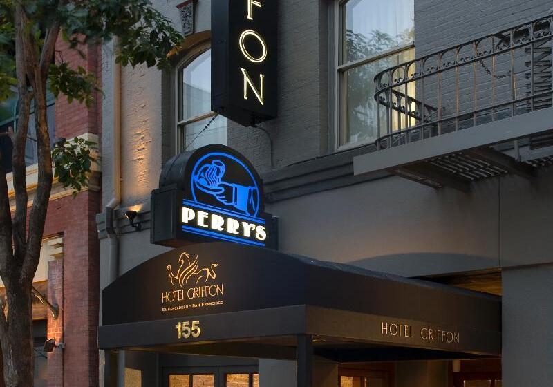 בית מלון כפרי Griffon