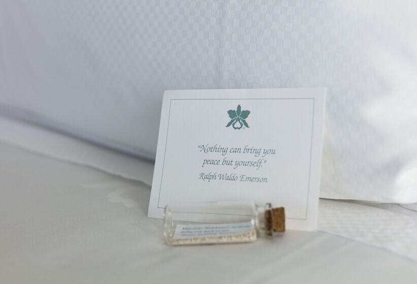 Отель Halekulani