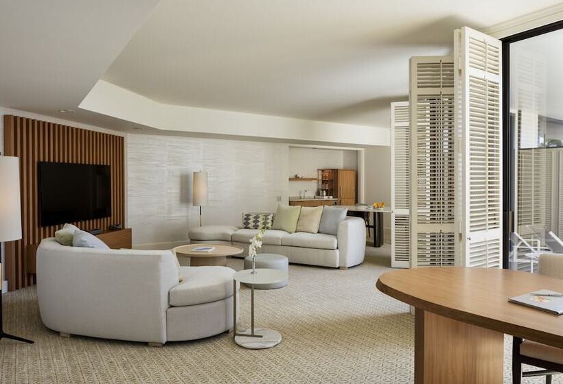 Отель Halekulani