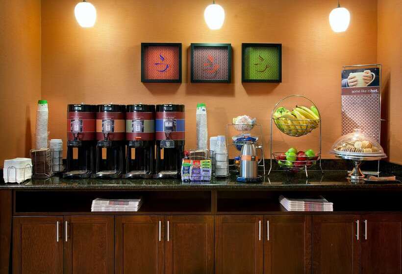 בית מלון כפרי Hampton Inn Alexandria/pentagon South