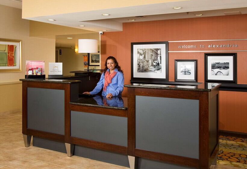 هتل Hampton Inn Alexandria/pentagon South