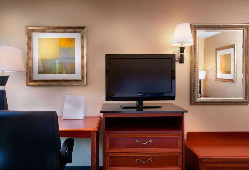 בית מלון כפרי Hampton Inn Alexandria/pentagon South