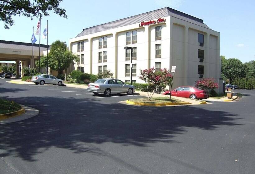 בית מלון כפרי Hampton Inn Alexandria/pentagon South