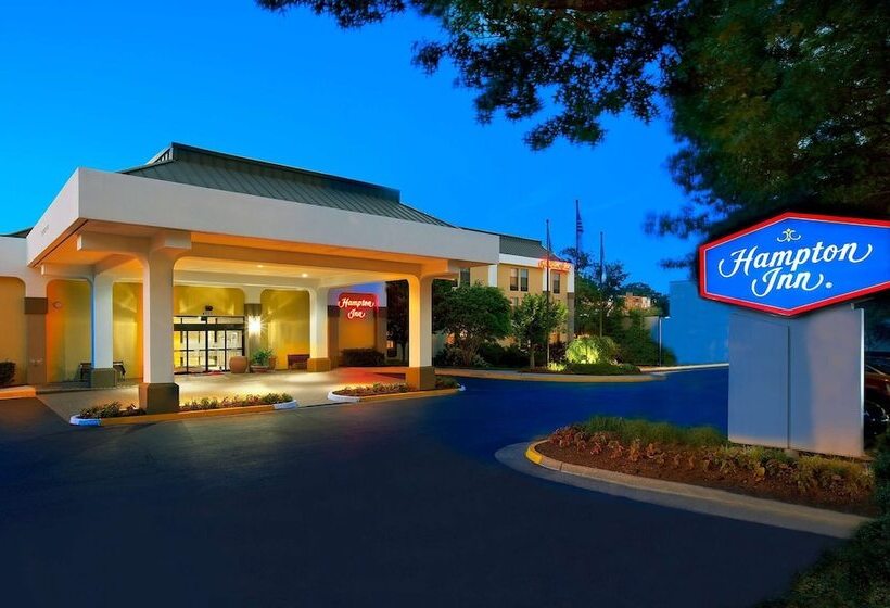 هتل Hampton Inn Alexandria/pentagon South