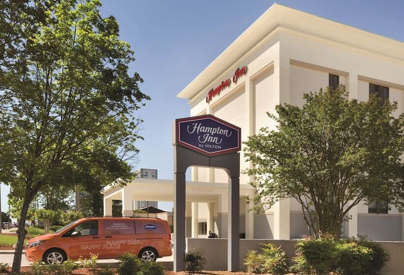 هتل Hampton Inn Atlantabuckhead