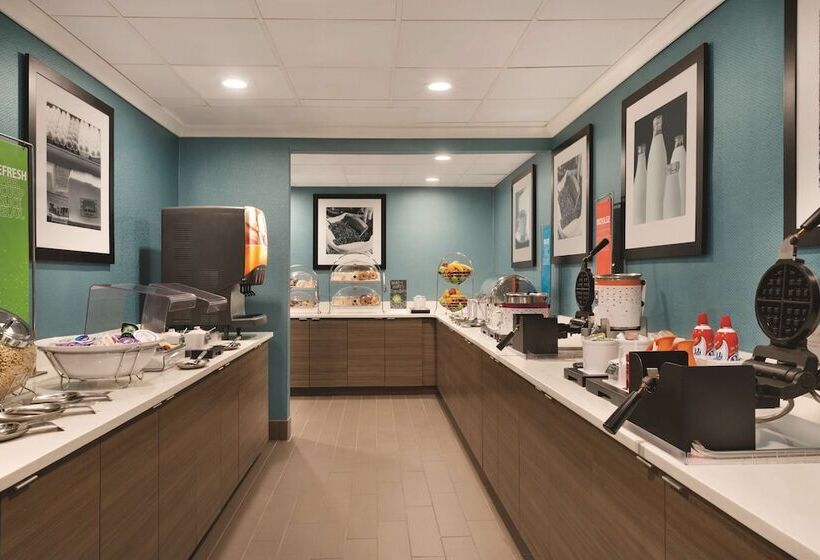هتل Hampton Inn Atlantabuckhead