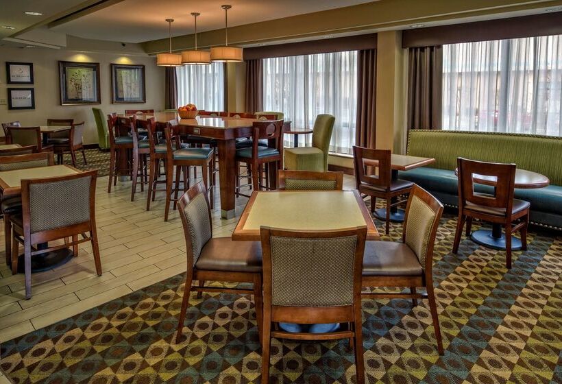 בית מלון כפרי Hampton Inn Charlottesville