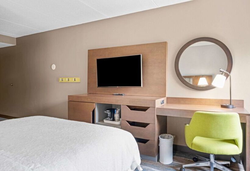 فندق Hampton Inn Cleveland Westlake