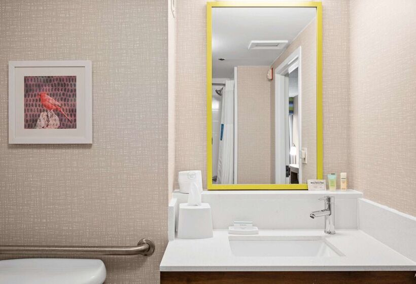 فندق Hampton Inn Cleveland Westlake