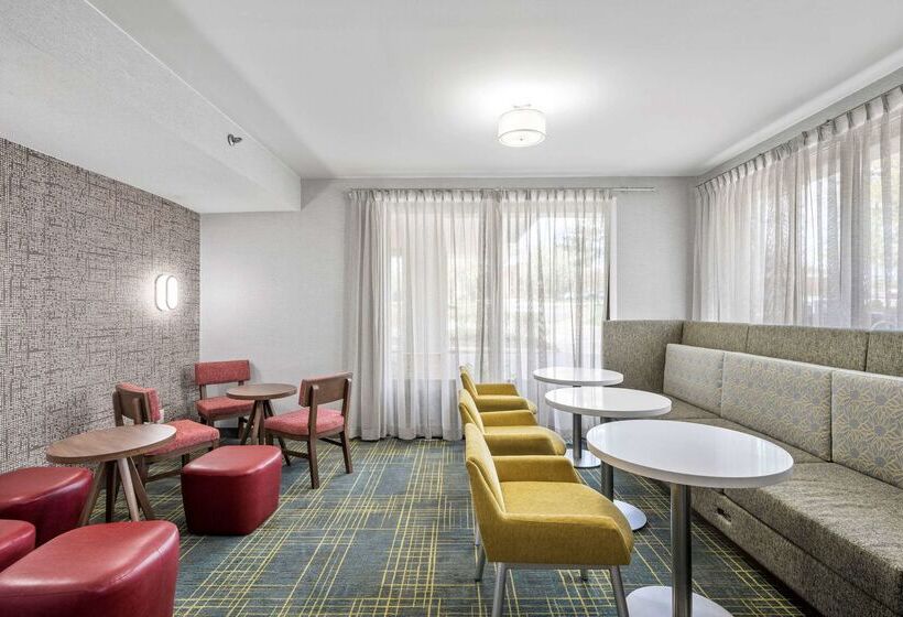 فندق Hampton Inn Cleveland Westlake