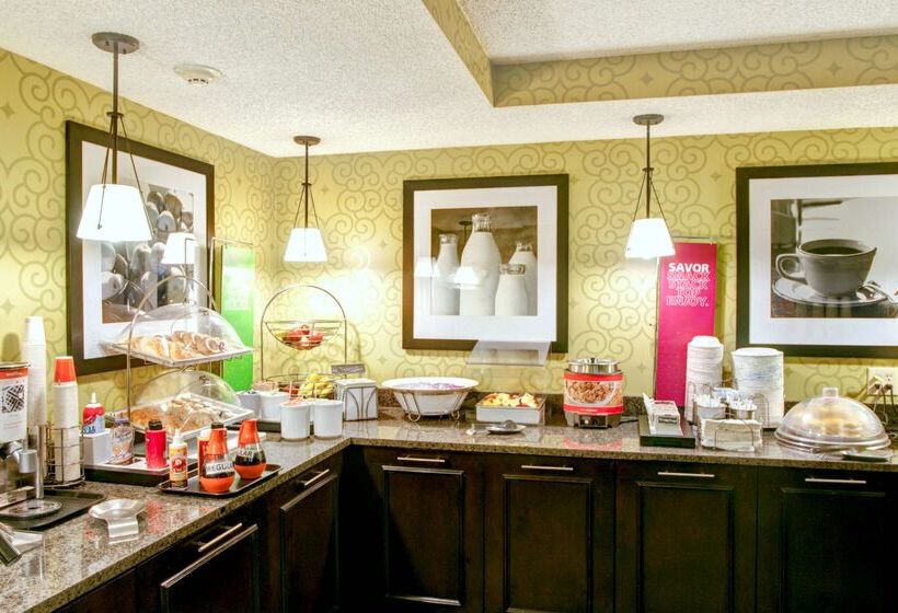 فندق Hampton Inn College Station