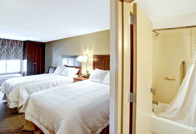 فندق Hampton Inn College Station