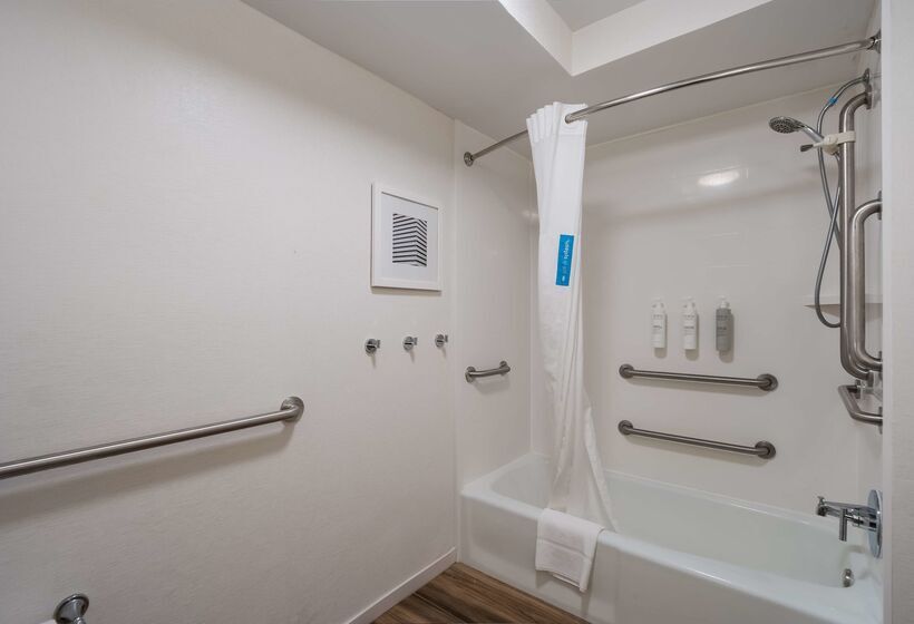 هتل Hampton Inn Columbia I26 Airport