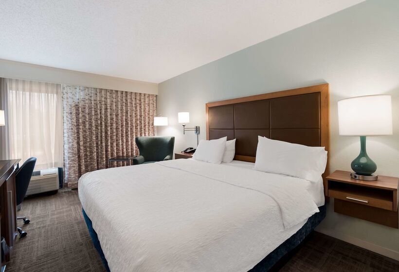 هتل Hampton Inn Columbia I26 Airport