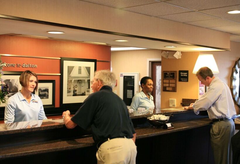 هتل Hampton Inn Dalton