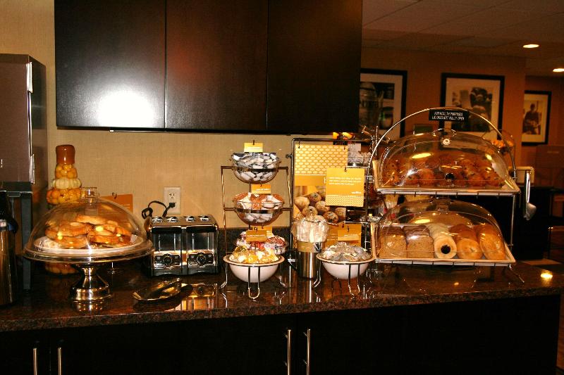 هتل Hampton Inn Dalton
