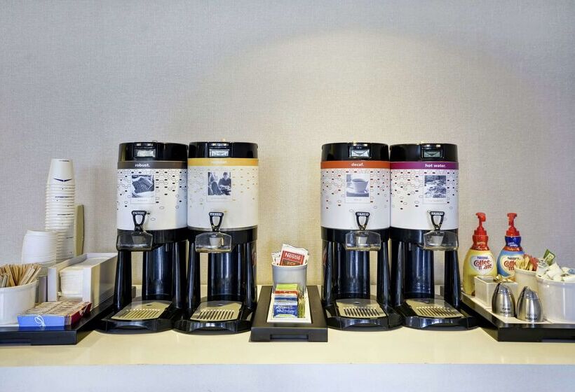 בית מלון כפרי Hampton Inn Detroit/madison Heights/south Troy