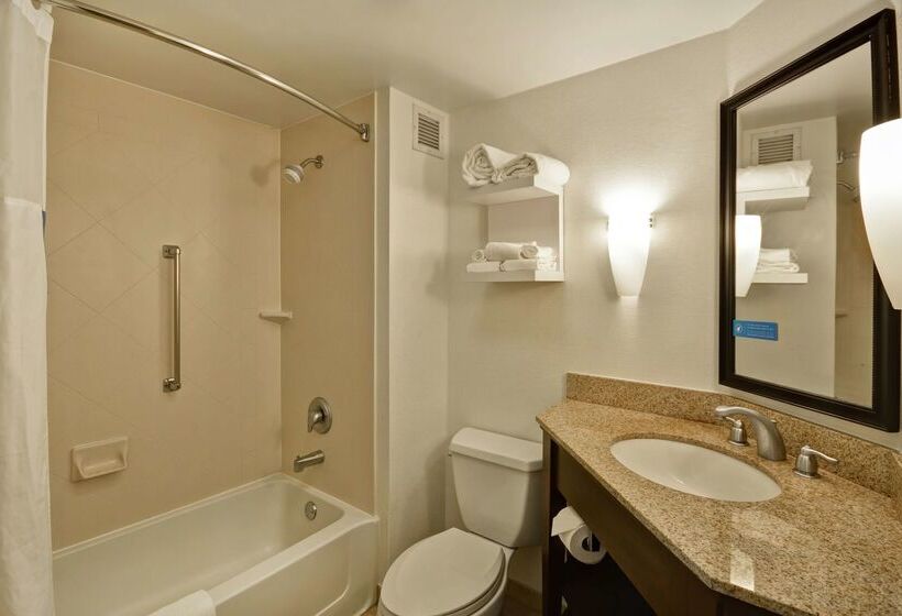 בית מלון כפרי Hampton Inn Detroit/madison Heights/south Troy