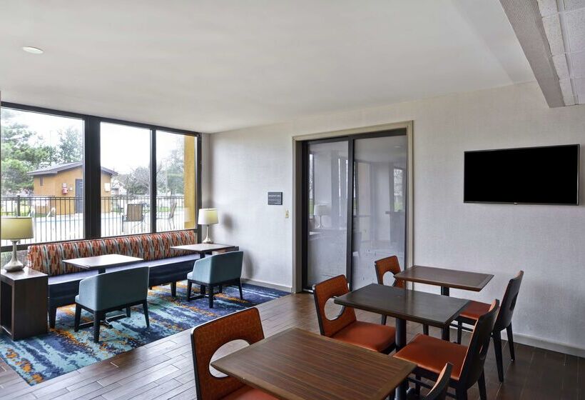 Отель Hampton Inn Detroit/madison Heights/south Troy