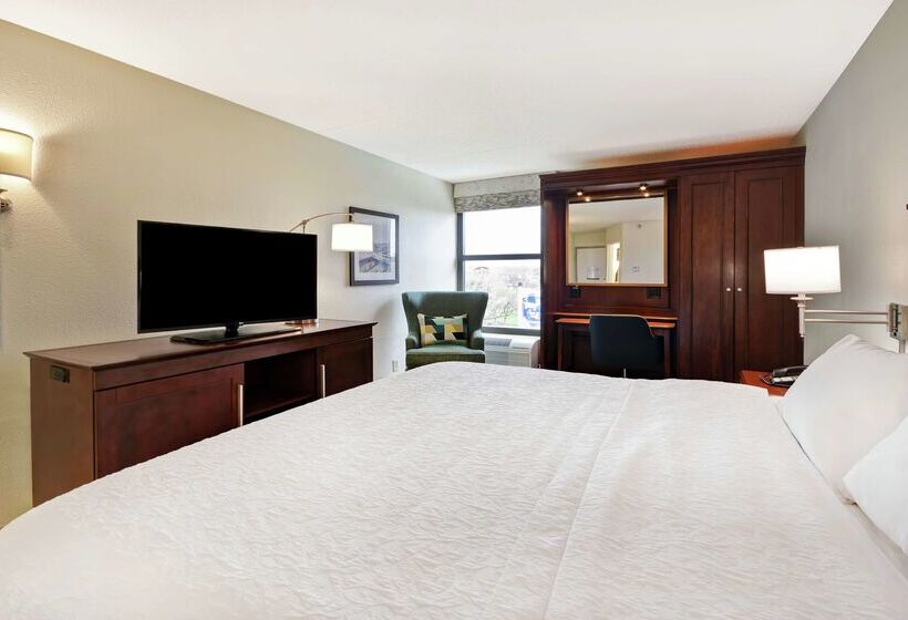 Отель Hampton Inn Detroit/madison Heights/south Troy