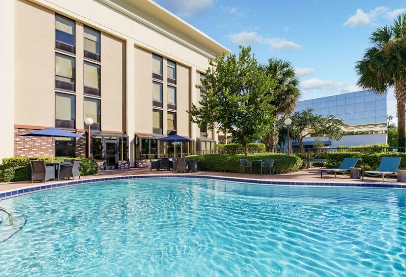 هتل Hampton Inn Ft. Lauderdalecypress Creek