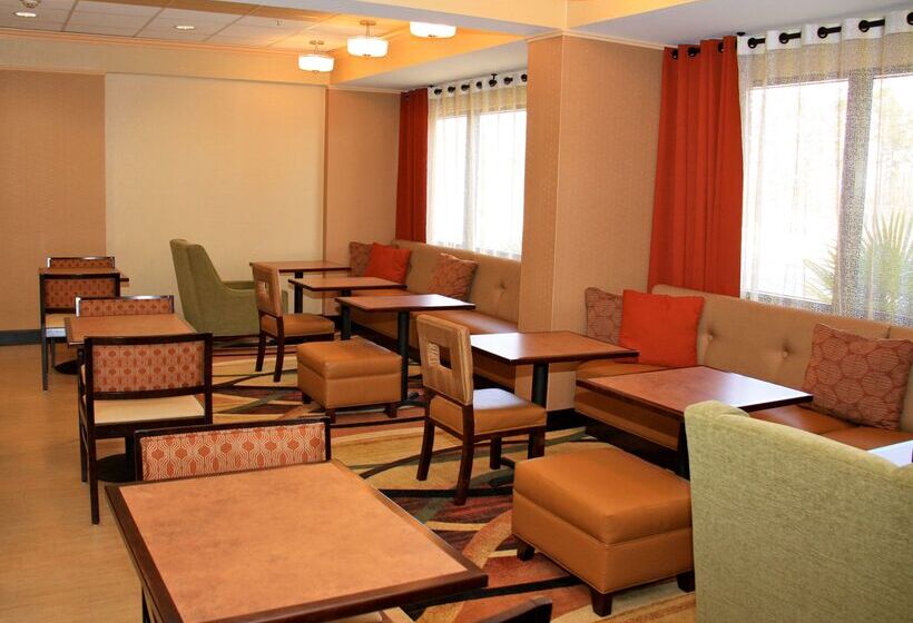 בית מלון כפרי Hampton Inn Greenville