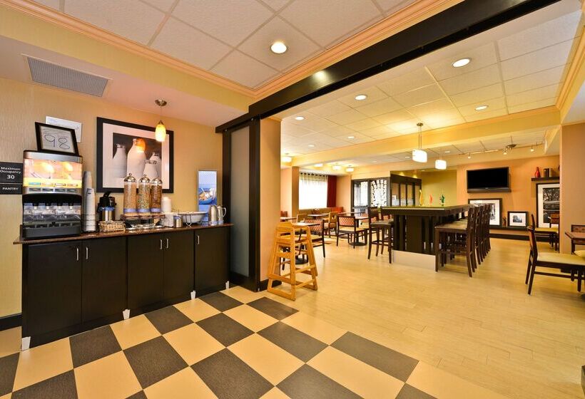 בית מלון כפרי Hampton Inn Greenville