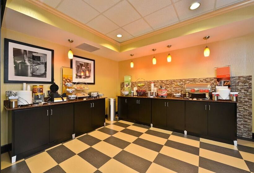 בית מלון כפרי Hampton Inn Greenville