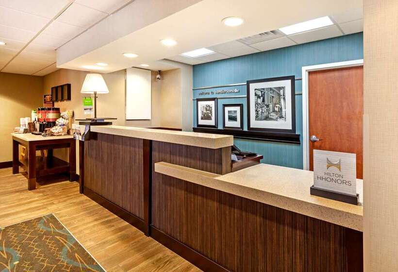 בית מלון כפרי Hampton Inn Hendersonville