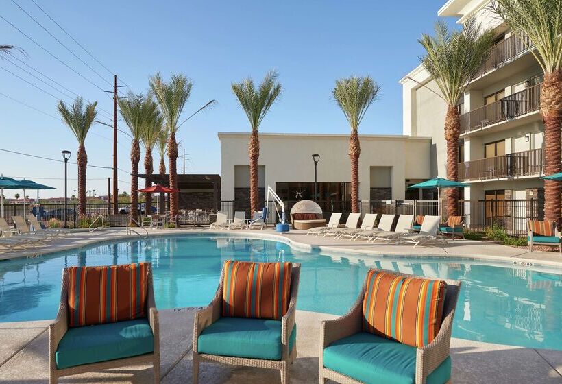 هتل Hampton Inn Lake Havasu City