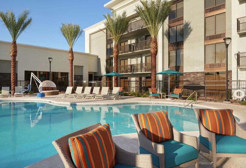 هتل Hampton Inn Lake Havasu City