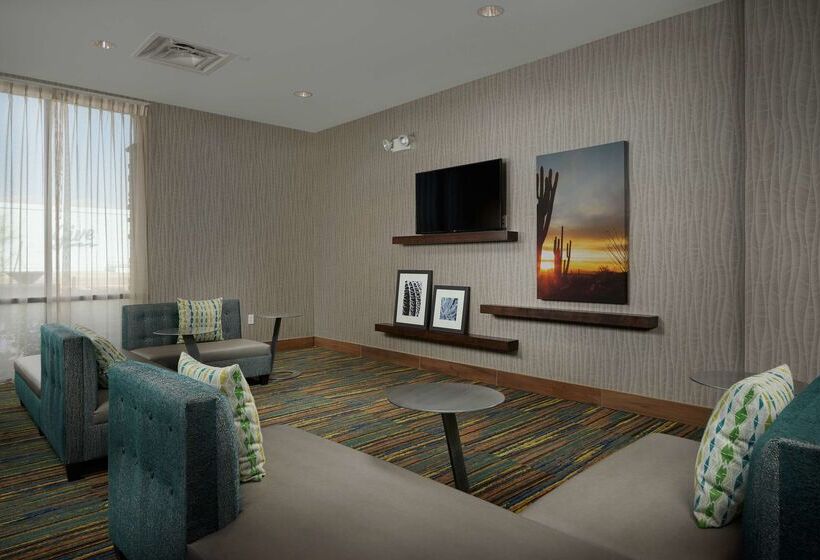 هتل Hampton Inn Lake Havasu City